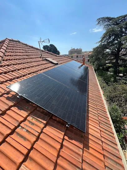 Image de PERLA HABITAT -RENOVATION TOITURE - PANNEAU SOLAIRE PHOTOVOLTAÏQUE - CUISINE SUR MESURE